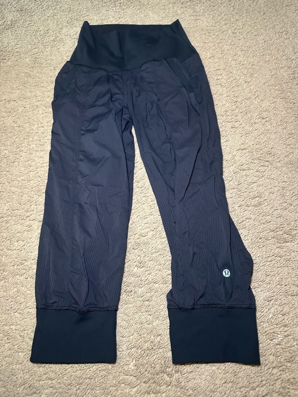 Lululemon Women’s Active Dance Joggers Black Pockets Size 4 Casual Baggy